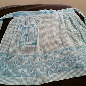 Vintage 1/2 aprons set of 3